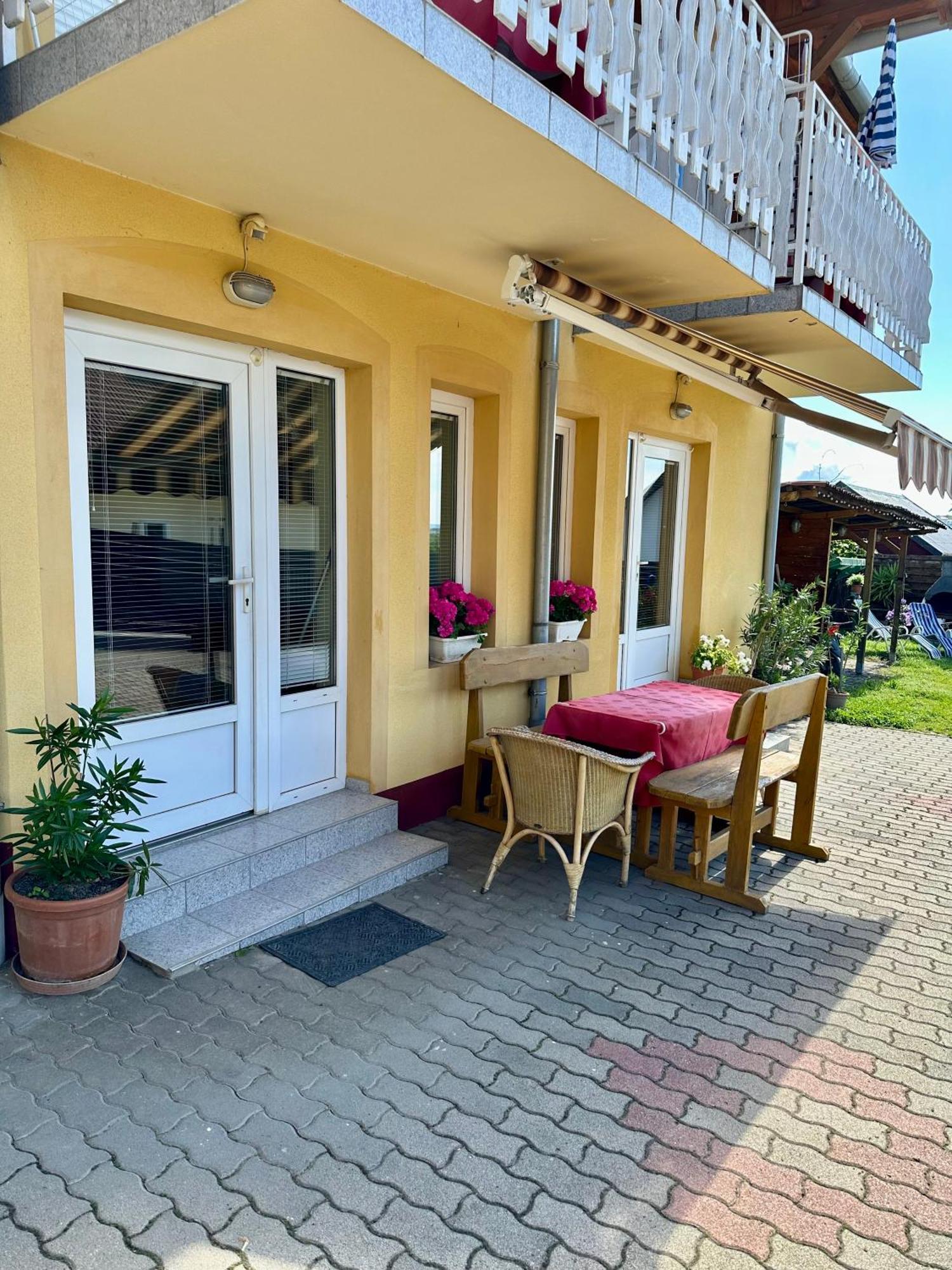 Judit Apartments Heviz Exterior foto