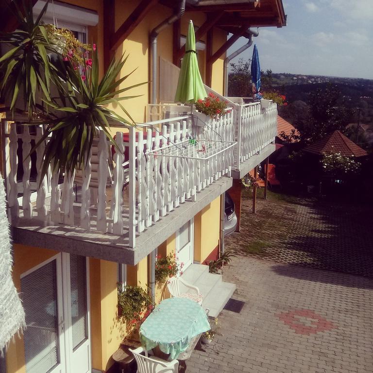 Judit Apartments Heviz Exterior foto