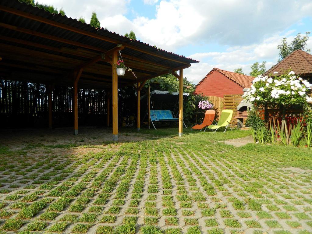 Judit Apartments Heviz Exterior foto