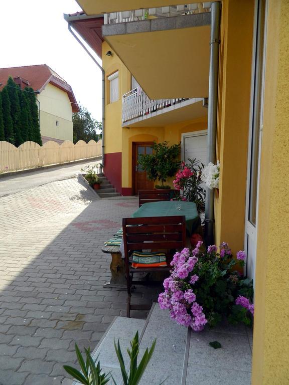 Judit Apartments Heviz Exterior foto